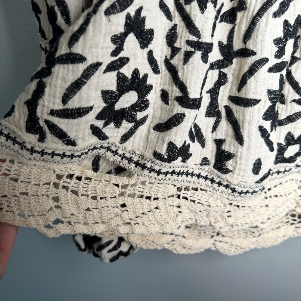 Free People Black and Cream Floral Blouse - Picture 10 of 12